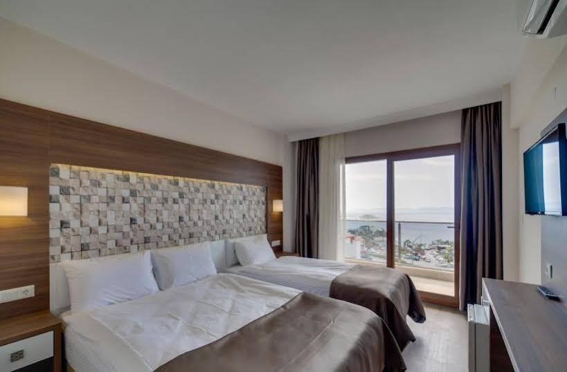 Comfort Ada Class Hotel Кушадасы Экстерьер фото